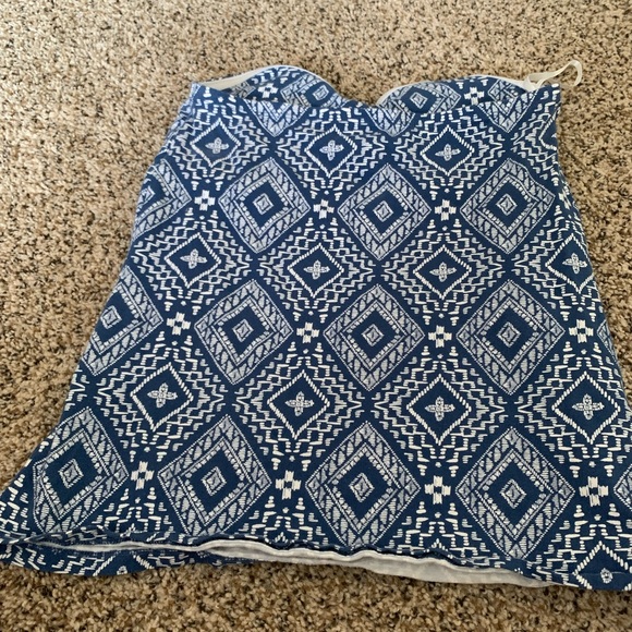 Torrid size 00 sleeveless top - Picture 2 of 5